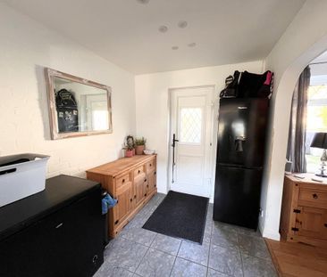 2 bedroom semi-detached house to rent - Photo 3