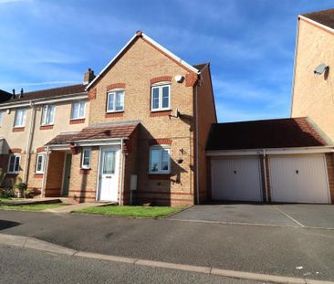 3 bedroom end of terrace house to rent - Photo 5