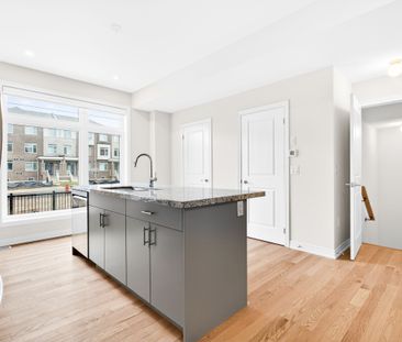 For Lease - 3207 Sixth Line Unit# Unit 2, Oakville, Ontario - Photo 3