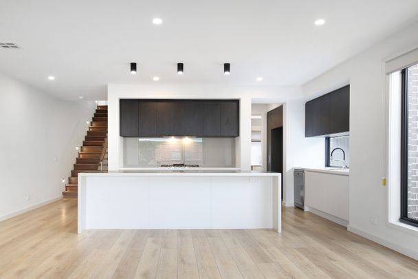 15A Lewis St, Ormond VIC 3204 - Townhouse For Rent | Domain - Photo 1