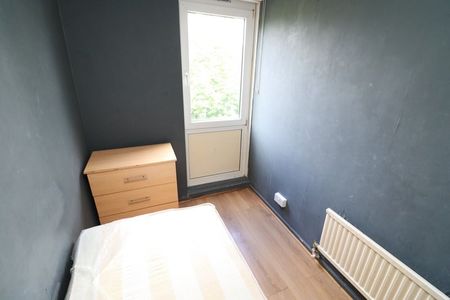 Room in a Shared Flat, Dethick Court, E3 - Photo 4