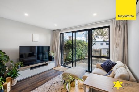 2 Bedroom & 1.5 Bathroom Townhouse in Glen Eden! - Photo 5