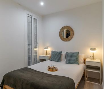 Cosy 1-Bedroom Apartment with Separate Study in Eixample - Photo 5