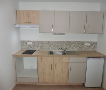 Location Appartement 1 pièce 34m² COUTANCES 50200 - Photo 1