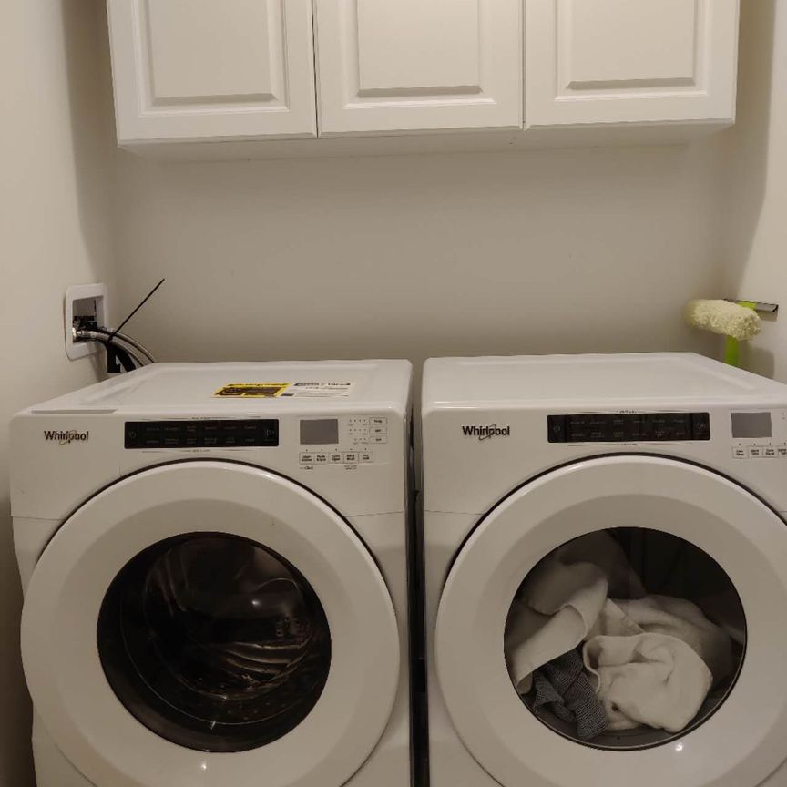 For Lease - 14 Canner Court, Vaughan, Ontario - Photo 1