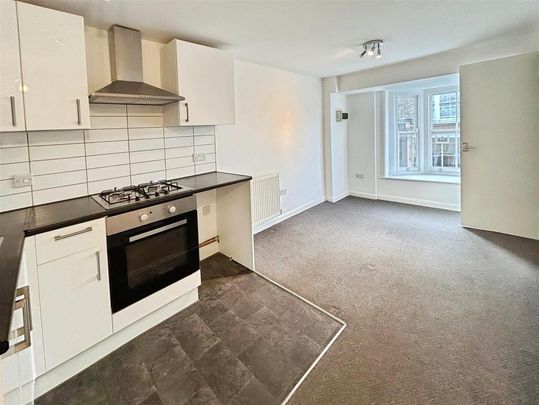 1 bedroom flat to rent - Photo 1
