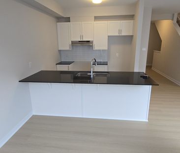 For Lease - 25 Pumice Place, Barrhaven, Ontario - Photo 4