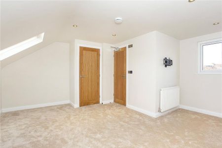 5 bedroom semi-detached house to rent - Photo 5
