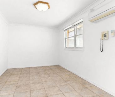 CHARMING FAMILY HOME AVAILABLE FOR RENT - Photo 6