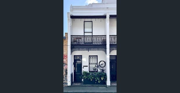 Charming 2-Bedroom Gem in the Heart of Fitzroy - Photo 1