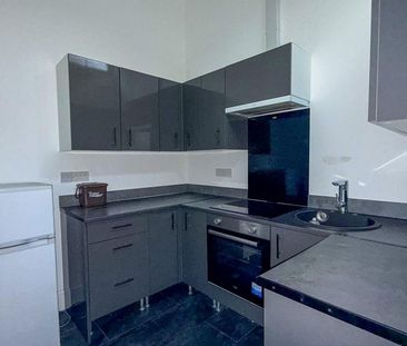 2 bedroom flat to rent - Photo 6