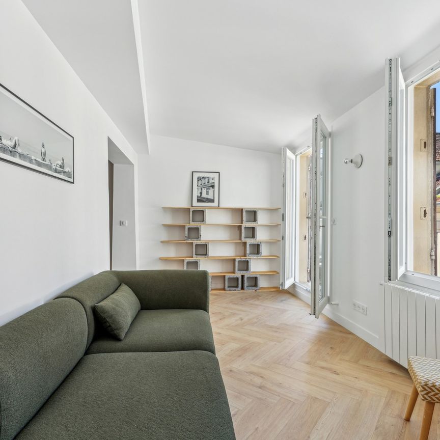 Appartement • Les Halles - Photo 1