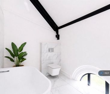 2 bedroom penthouse to rent - Photo 6