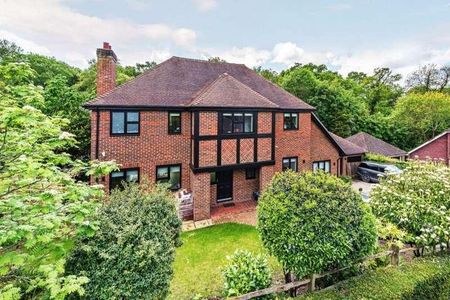 Abbotswood, Guildford, GU1 - Photo 5