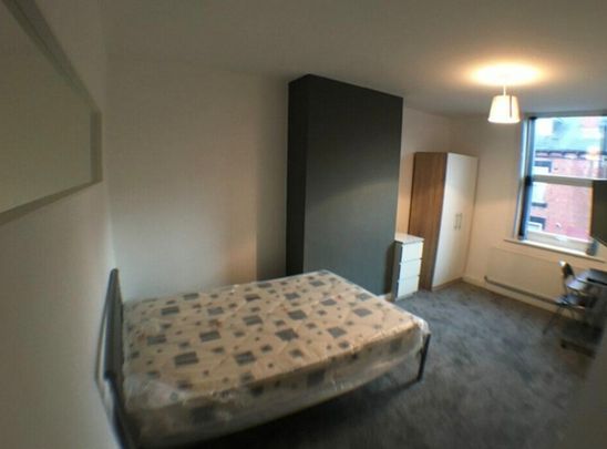 3 Bed - 20 Harold Grove, Hyde Park, Leeds - LS6 1PH - Student/Professional - Photo 1