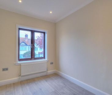 4 bedroom terraced house to rent - Photo 1
