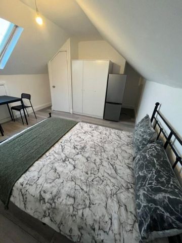 7 bedroom terraced house to rent - Photo 4