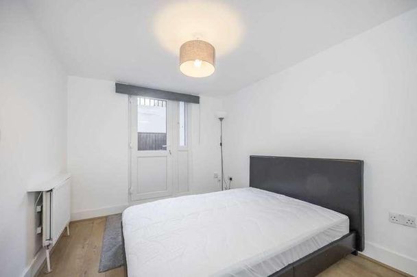 Islington Park Street, Barnsbury, N1 - Photo 1