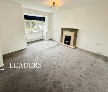 3 bedroom detached house to rent - Photo 2