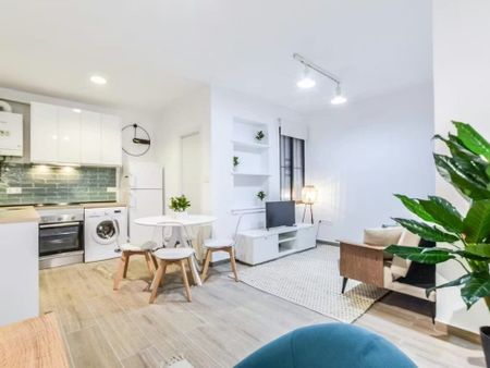 Calle del Gobernador, Madrid, Community of Madrid 28014 - Photo 2