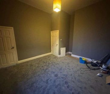 Bank Street, Dewsbury, WF12 - Photo 1