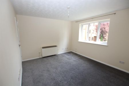 1 bedroom Studio to let - Photo 4