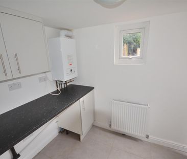 67 Hawfield Lane, Burton-On-Trent, DE15 0BX - Photo 5