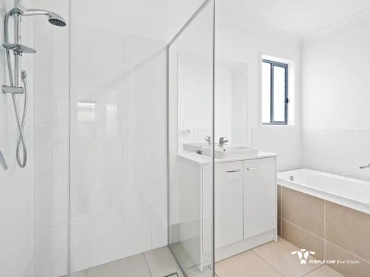 “🏡 Brand New Modern Family Comfort in the Heart of Brassall!” - Photo 1