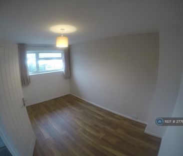 3 bedroom terraced house to rent - Photo 6