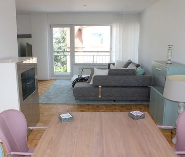 Sanierter Wohntraum – Möblierte 3-Zimmer-Wohnung zum Erstbezug in O... - Photo 1