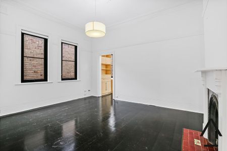 Modern Federation Cottage in Heart of Dulwich Hill - Photo 3