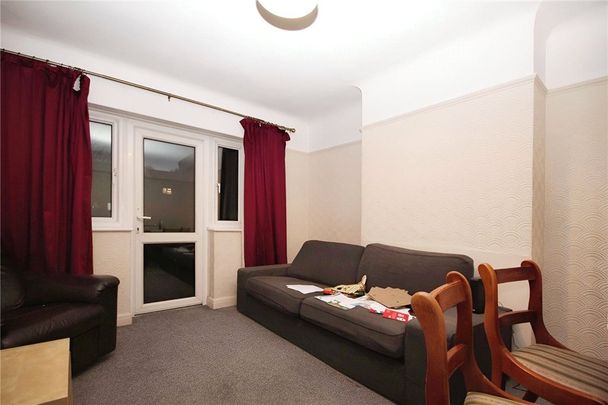 Beckingham Road, Guildford, Surrey, GU2 8BU - Photo 1