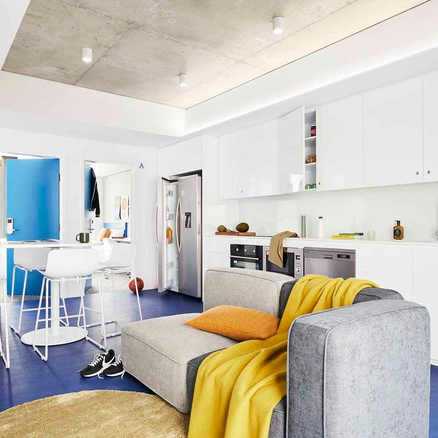 5 Bedroom Shared Bathroom, Double Bed - Photo 1