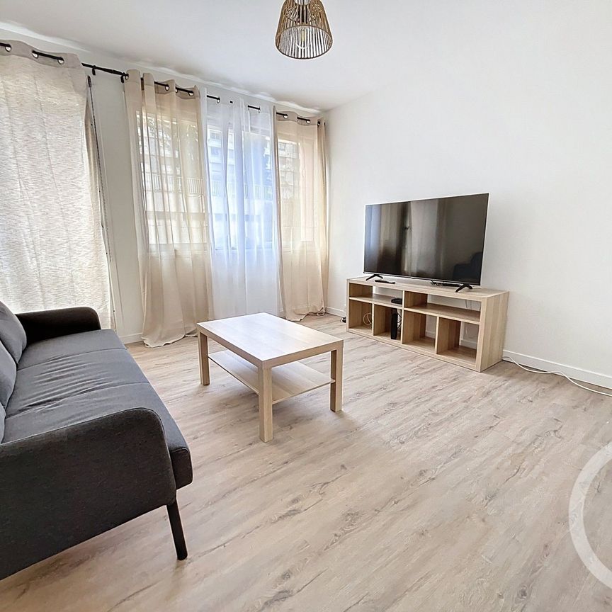Location Appartement 1 pièce 66m² CLERMONT FERRAND 63000 - Photo 1