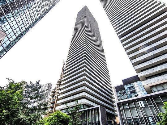 For Lease - 42 Charles Street Unit# 610, Toronto, Ontario - Photo 1