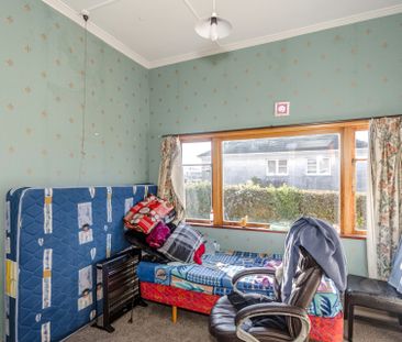 CHARACTER FAMILY HOME - Photo 2