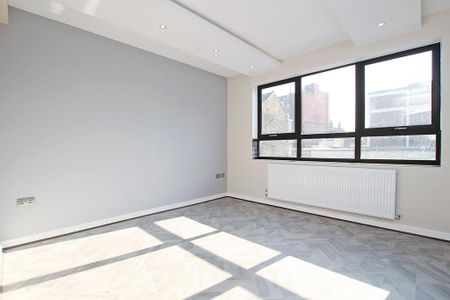 3 bedroom apartment to rent - Photo 2