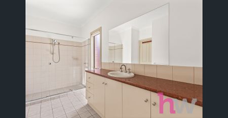 Modern, Stylish Two-Bedroom Home - Photo 5