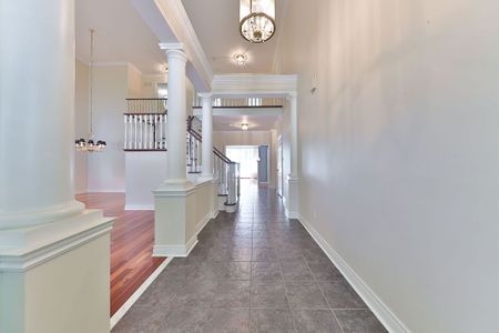 For Lease - 14 Holyrood Avenue, Oakville, Ontario - Photo 2