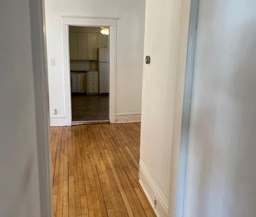 188 Carillion St - Photo 3