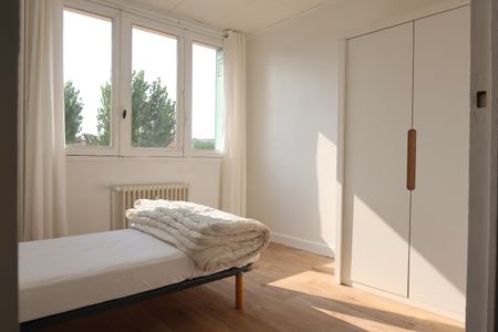 Location Appartement 3 pièces 70m² ST CHAMOND 42400 - Photo 5