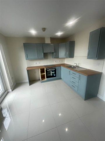 College Central, 904, 4 College Avenue, Belfast, BT1 6AA - Photo 4