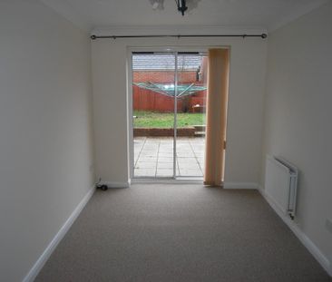 3 bedroom detached house to rent - Photo 2