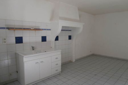 Maison de rue à louer à TAIN L'HERMITAGE - Photo 2