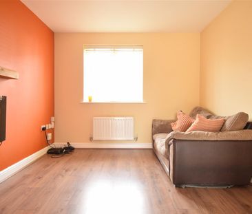 Grove Street, Castleford - Photo 2