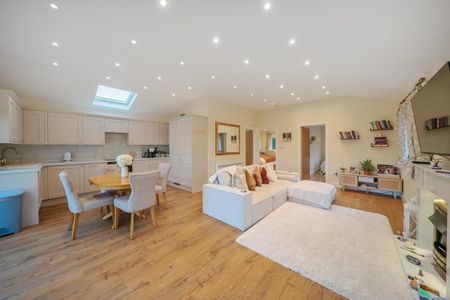 2 bedroom bungalow to rent - Photo 3