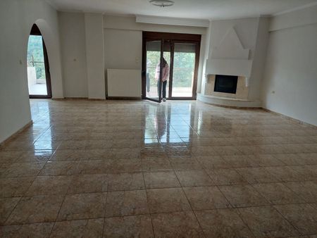 Διαμέρισμα για ενοικίαση Κέντρο (Ωραιόκαστρο) - Photo 2