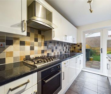 3 bedroom end of terrace house to rent - Photo 6