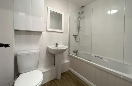 2 bedroom semi-detached house to rent - Photo 5