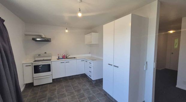 Secure your student property for 2026! - Photo 1